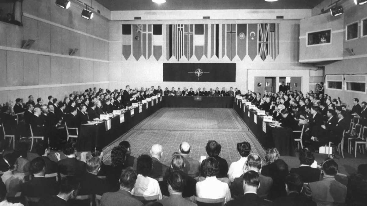 «Необходимо подчеркнуть глубокое лицемерие»