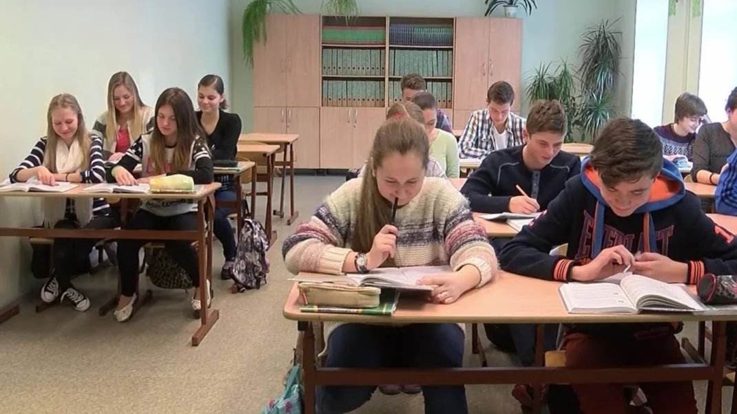 Latvian schools to stop teaching Russian as a second language