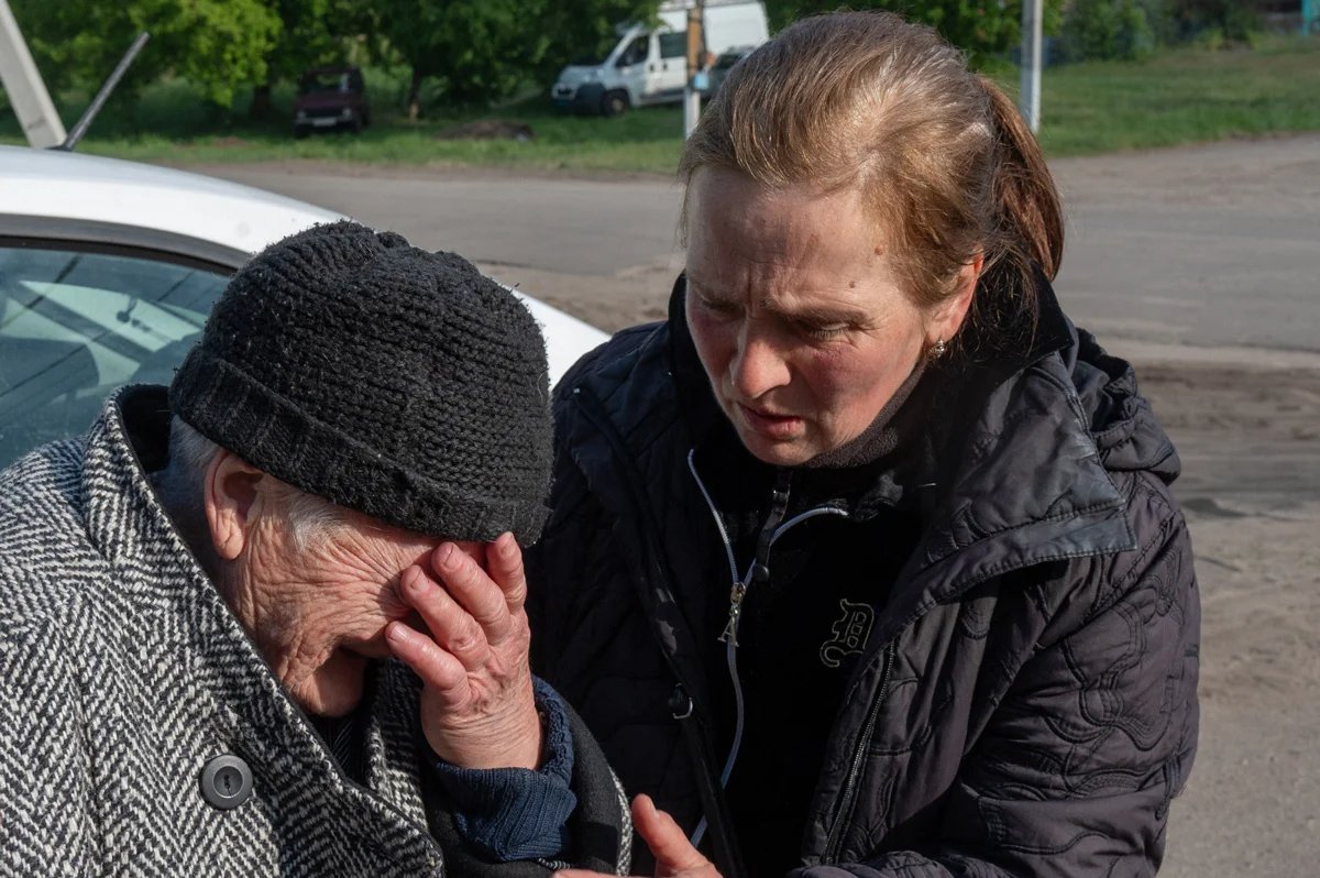 Evacuating Vovchansk residents, 12 May, 2024. Photo: Stringer / Anadolu / Abaca Press / DDP Images / Vida Press