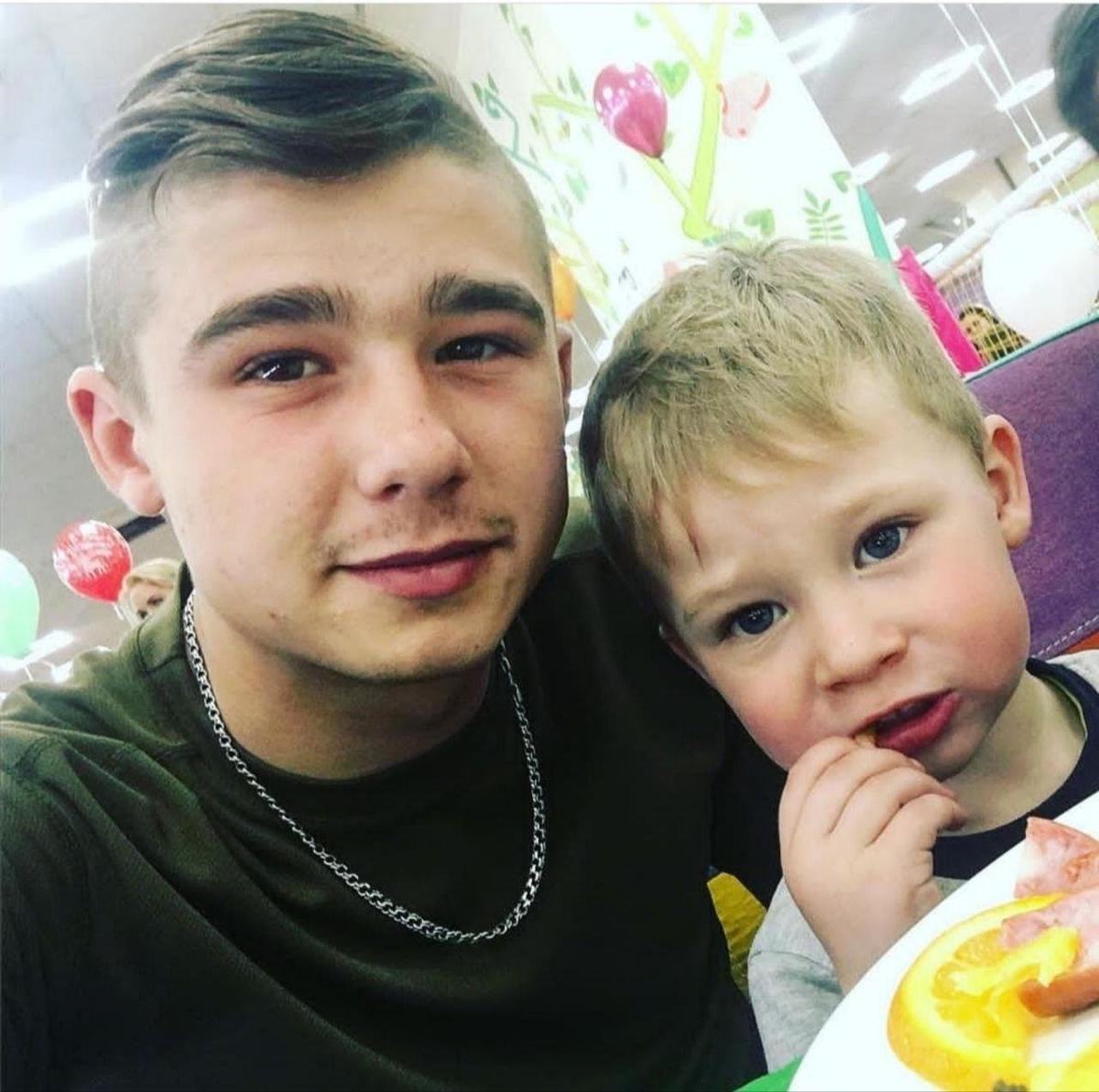 Вадим Токарь с сыном. Фото: «Точка доступа»