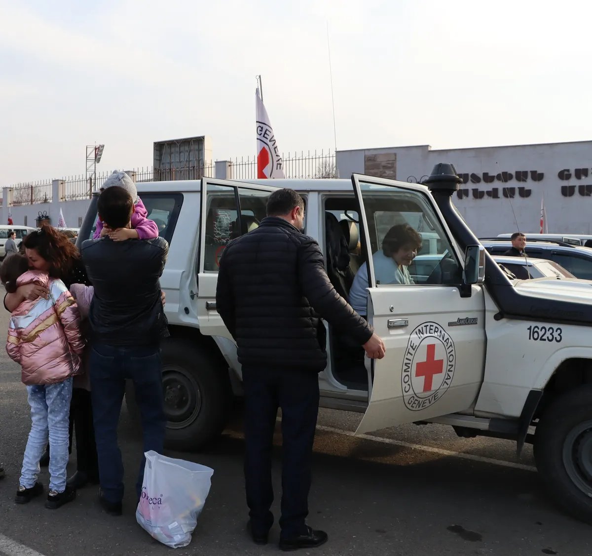 The Red Cross supplying medicine and medical aid. Photo:  Twitter