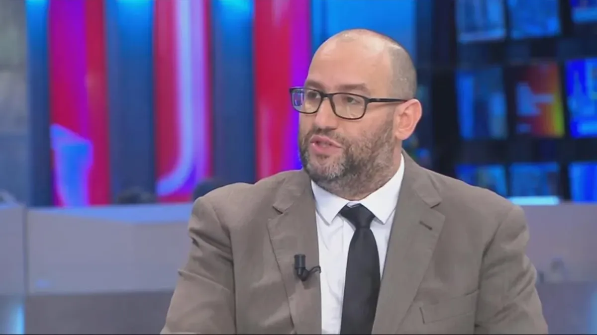 Чемодан, депутат, Лиссабон