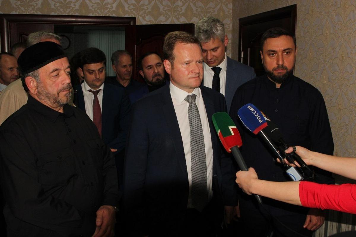 Франк Швабе во время посещения Чечни, 2019 год. Фото: chechnyatoday.com