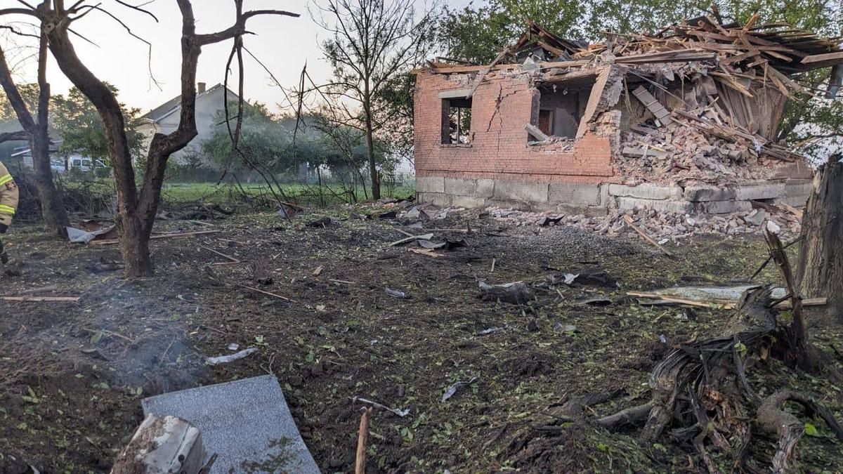 Последствия российской атаки на Львов. Фото: глава Львовской областной администрации Максим Козицкий/Telegram