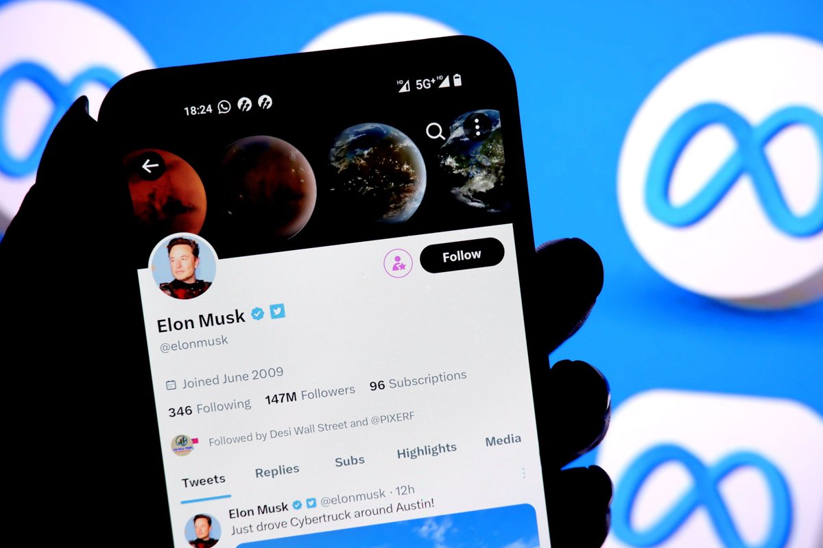 Ish llogaria e Elon Musk në Twitter. Foto: Vidapress / SOPA Images Limited / Alamy