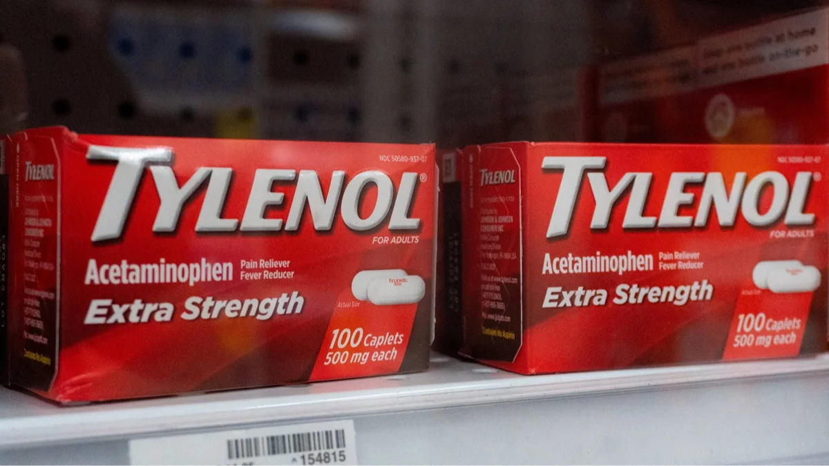 Упаковки Tylenol на полке аптеки в Нью-Йорке, США, 5 сентября 2025 года. Фото: Kylie Cooper / Reuters / Scanpix / LETA