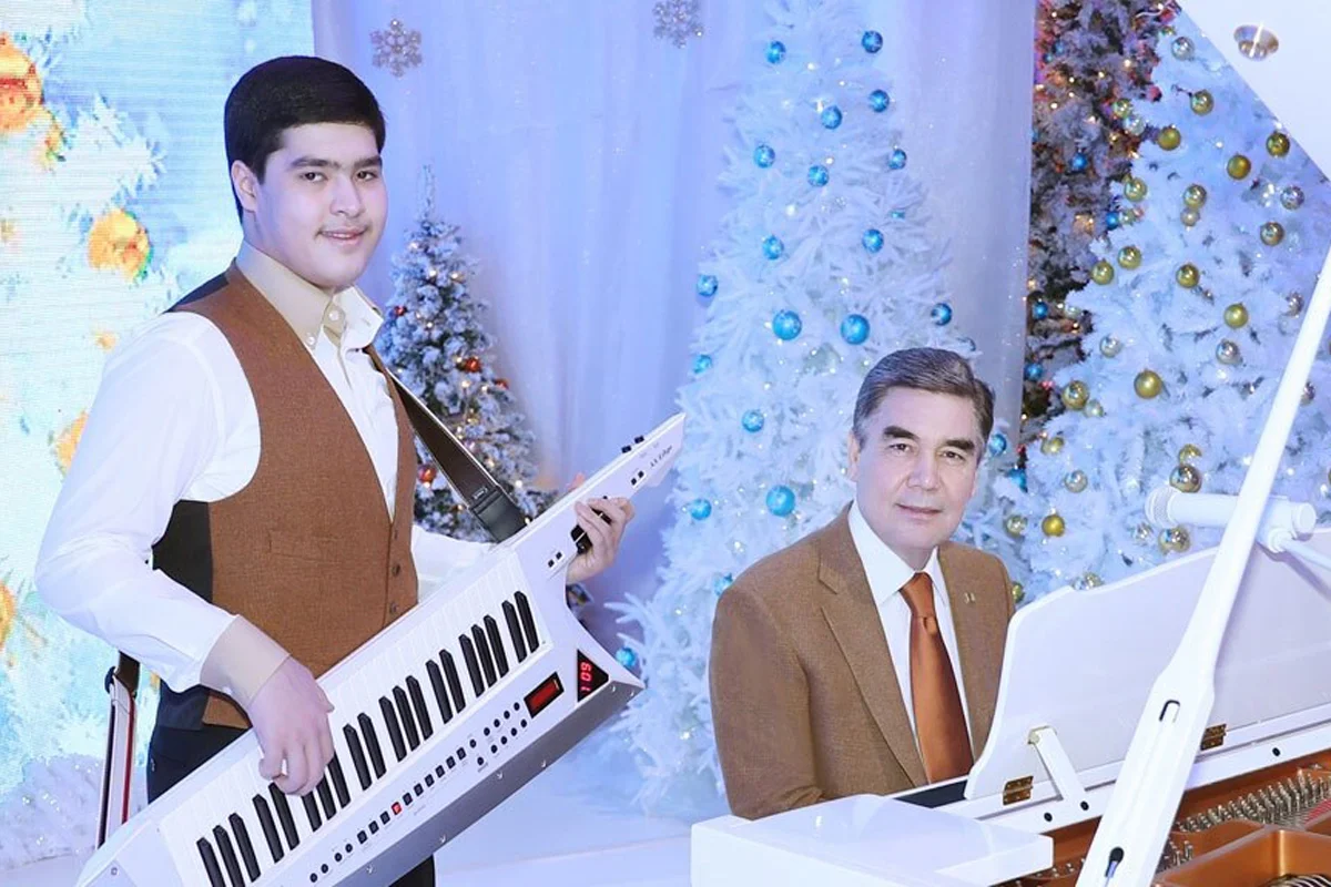 
Kerimguly Berdymukhamedov with his grandfather, Gurbanguly. Photo: TDH