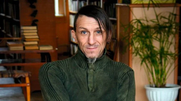 Номер 319. Поэт