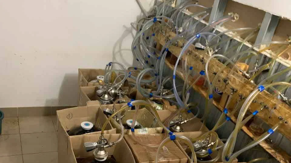 В ходе расследования производственных цепочек «Мистера Сидра» полицейские обнаружили кражу спирта со склада МВД