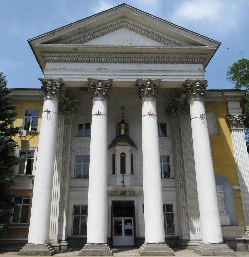 Фото: здание кафедрального собора Православной церкви Украины в Симферополе/Андрей Щекун