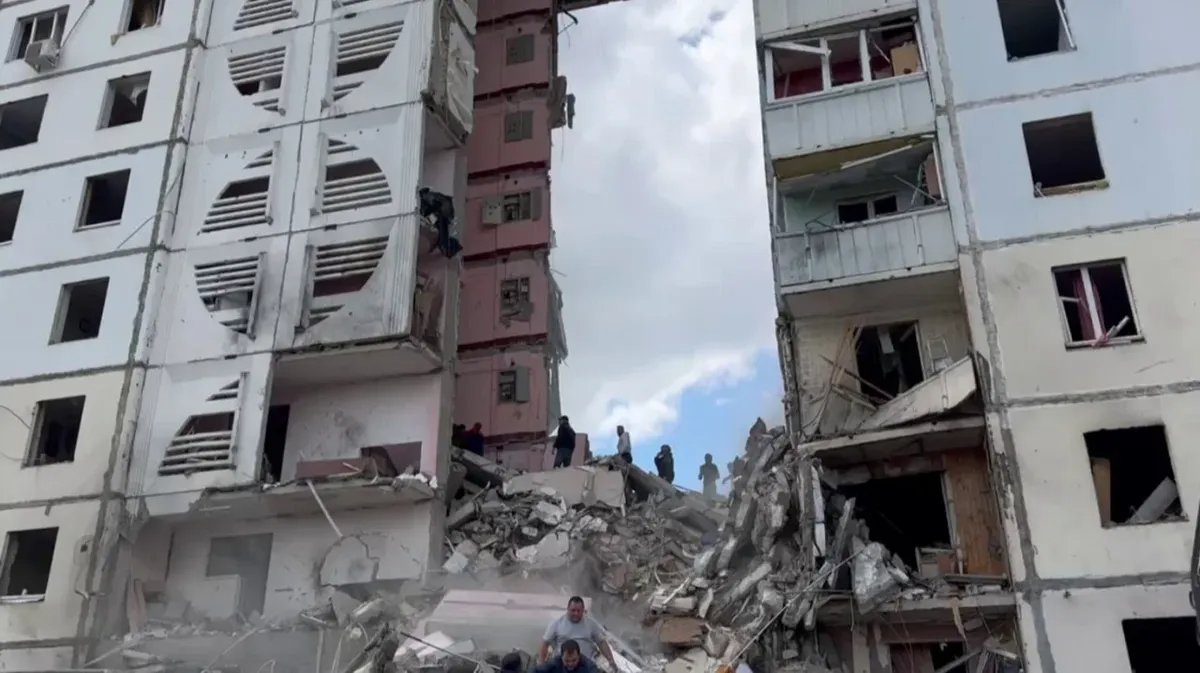 The aftermath of the building's partial collapse in Belgorod, Russia, 12 May 2024.