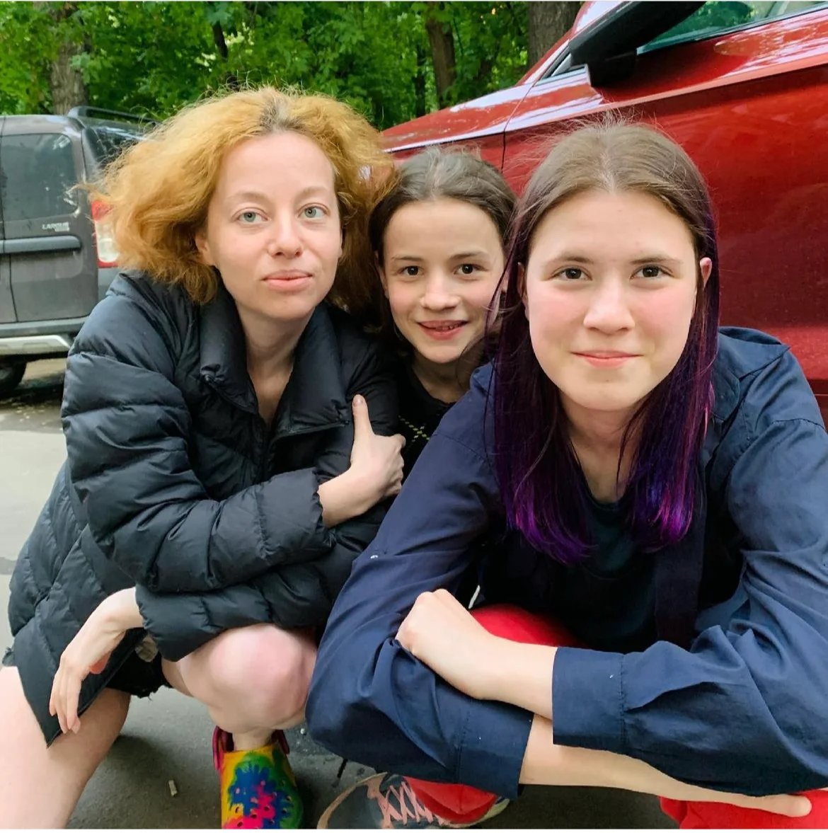 Zhenya Berkovich with daughters Kira and Anya. Photo:  Instagram