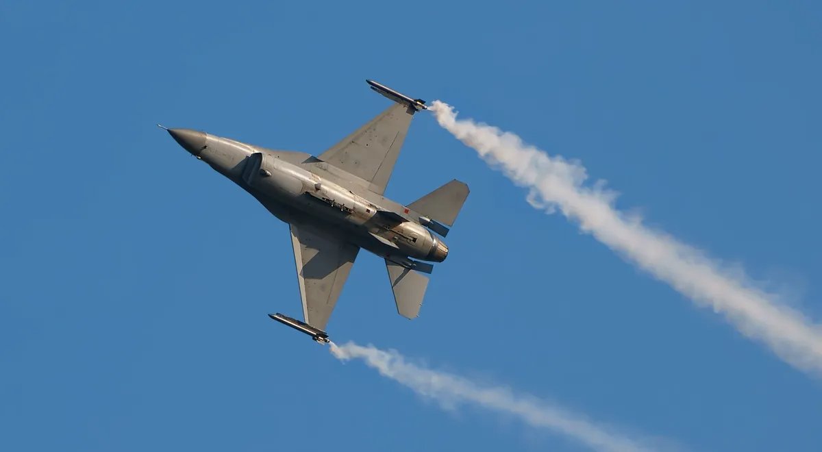 F-16. Photo: Wikimedia Commons