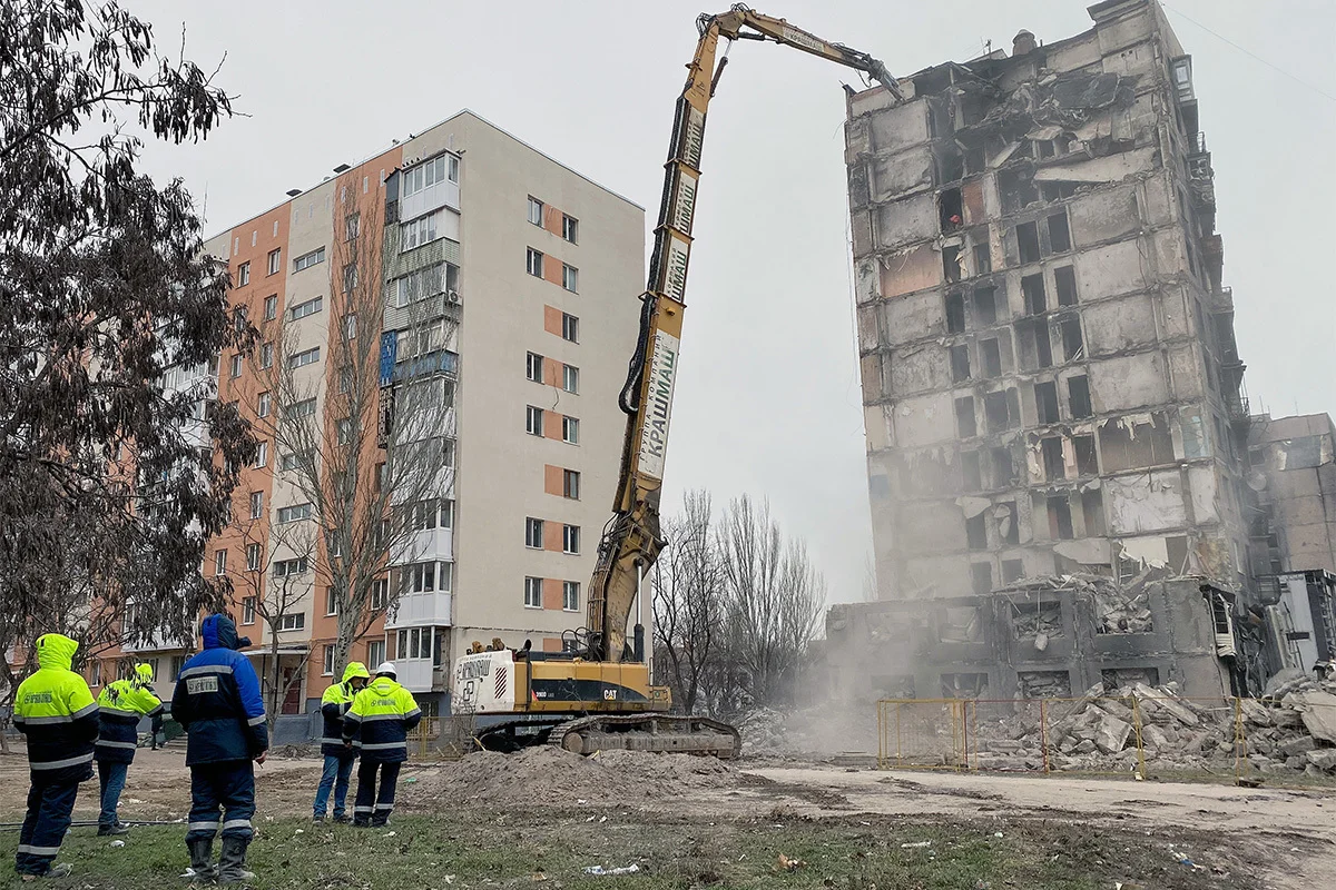 Доступное захваченное жилье. Россия сначала разбомбила Мариуполь, а потом  решила застроить. Кто и как превращает оккупированный город в  «инвестиционный объект»: исследование «Новой-Европа» — Новая газета Европа