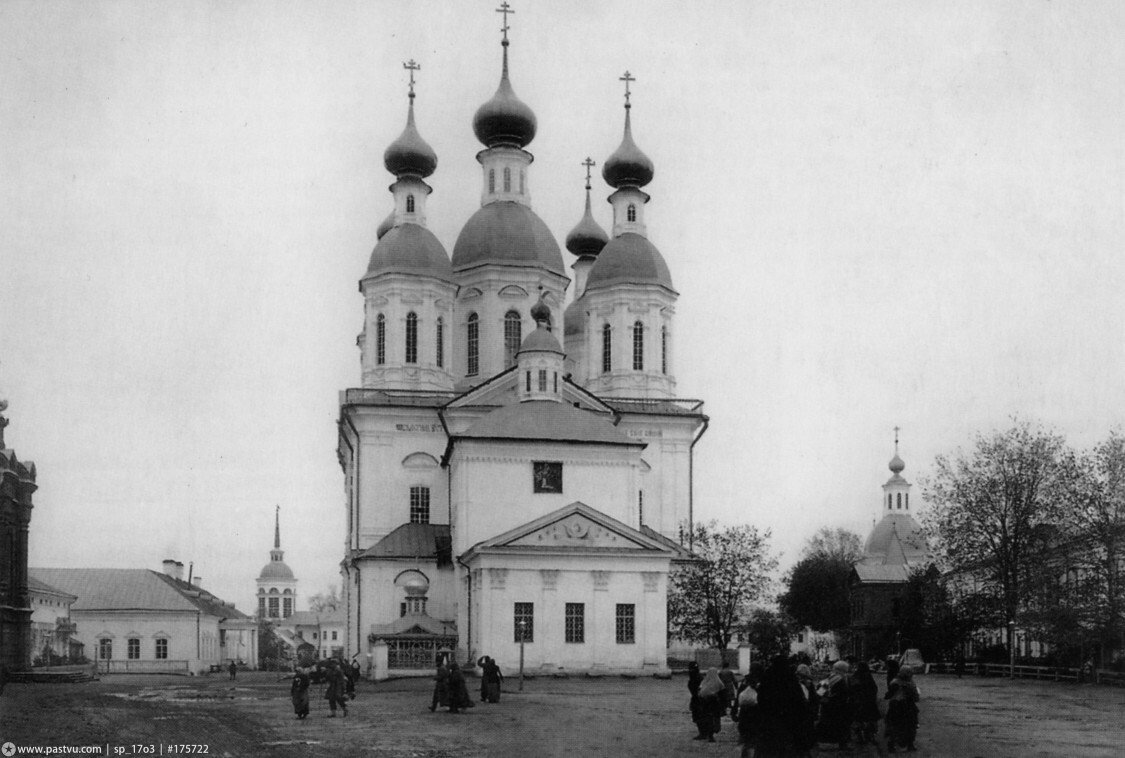 Uspensky Cathedral in Sarov, 1904. Photo: Maxim Dmitriev / Pastvu