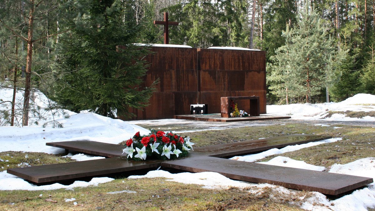 Мемориал в Катыни. Фото: Wolfgang Jung / EPA