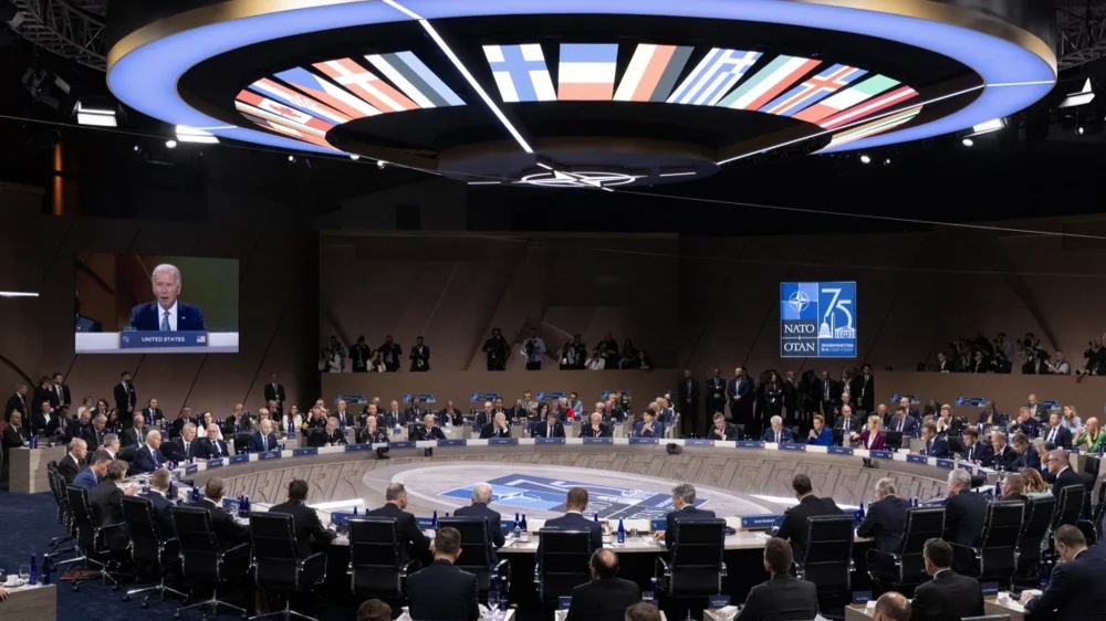 NATO confirms Ukraine’s ‘irreversible’ path to membership with €40bn aid pledge