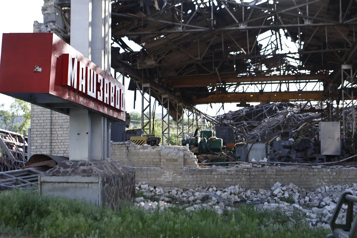 The Kupyansk machine-building plant, destroyed by Russian shelling. Photo: Yan Dobronosov / Global Images Ukraine / Getty Images