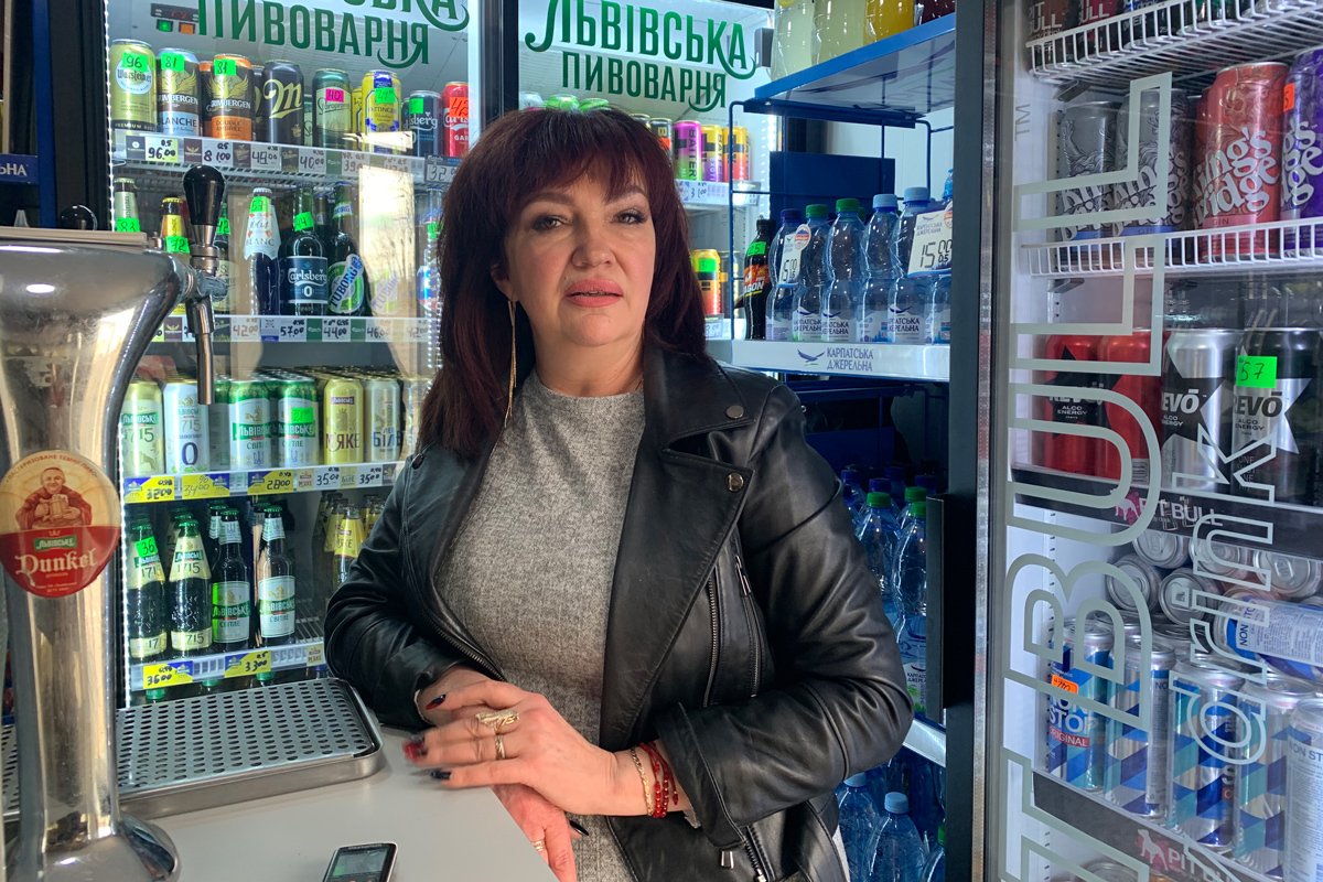 Алена, владелица магазина-кафе «Украиночка», во время оккупации помогавшая украинскому подполью. Фото: Ольга Мусафирова