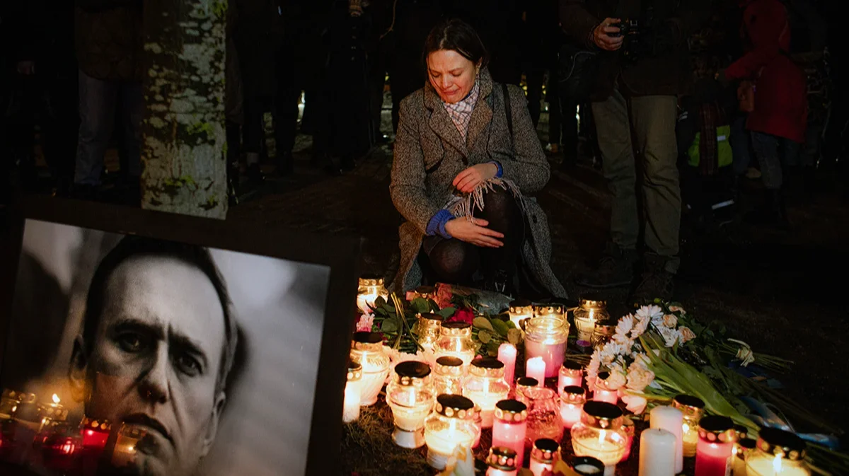 Пресс-секретарь Навального заявила, что ритуальным агентствам запретили проводить похороны политика