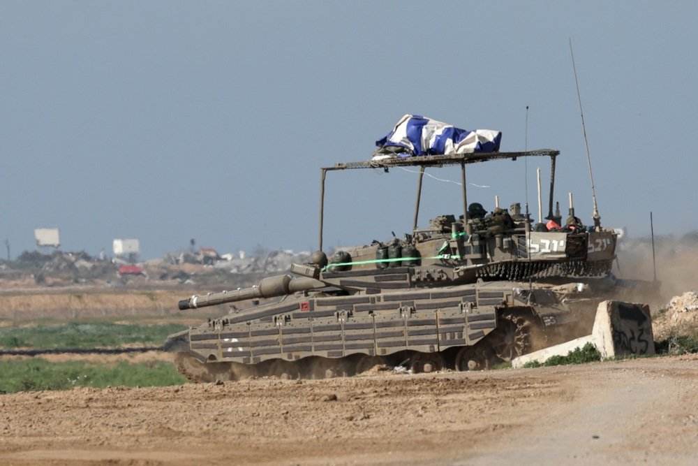 Израильские силы проводят «целевые рейды» на юге сектора Газа. Фото: EPA-EFE/ATEF SAFADI