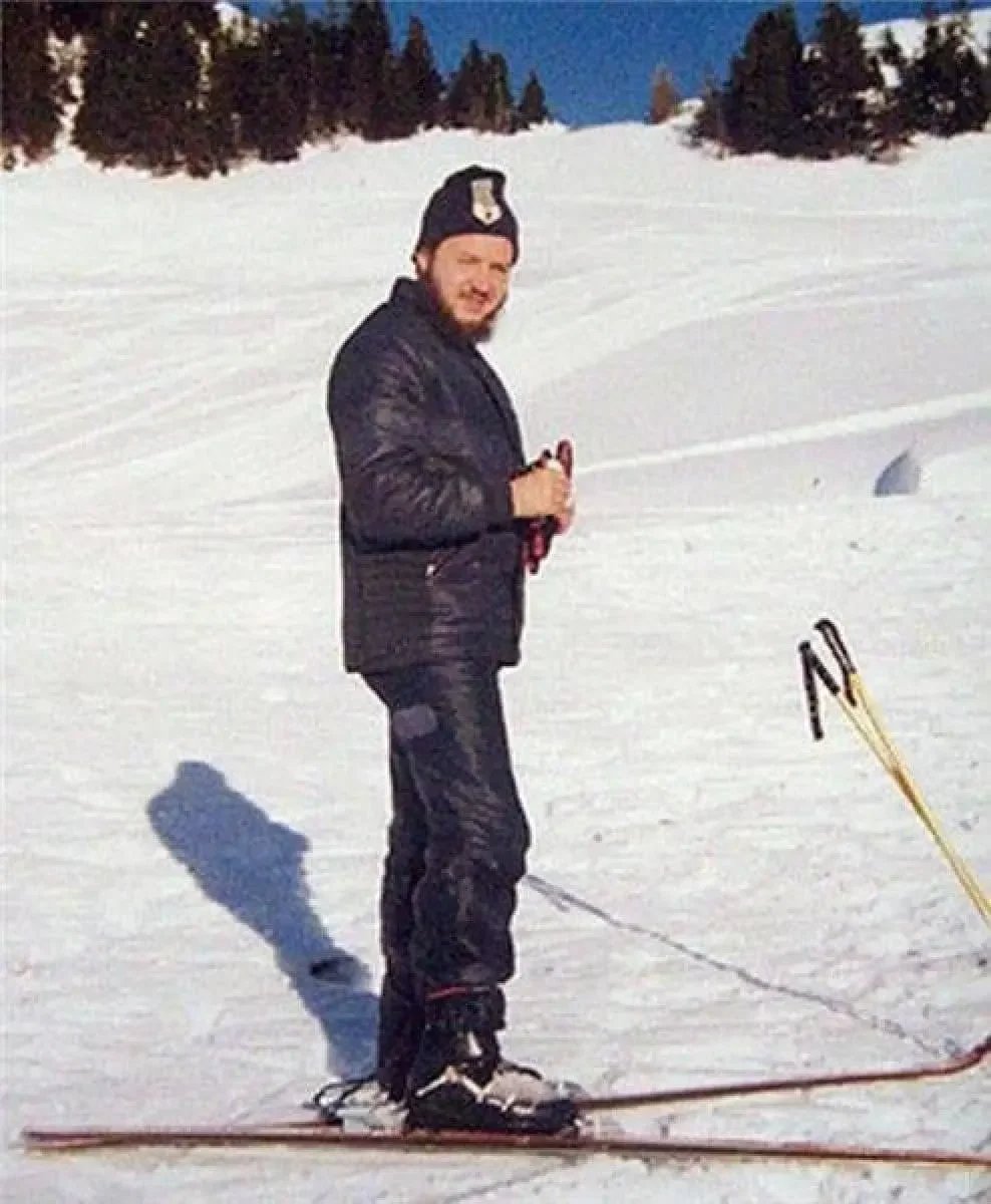Gundyaev, 24, skiing in Switzerland in 1971. Photo: Twitter