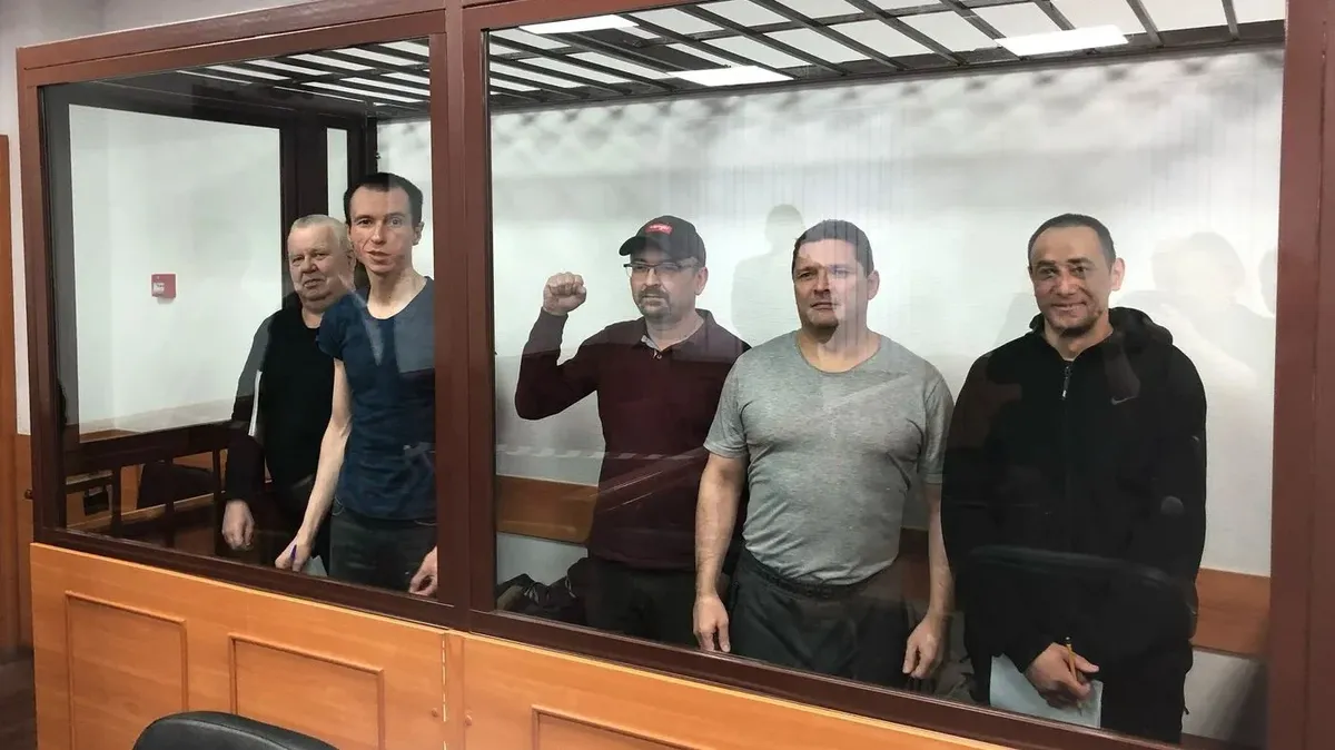 Five Russian Marxists handed long prison sentences for plotting to overthrow the regime