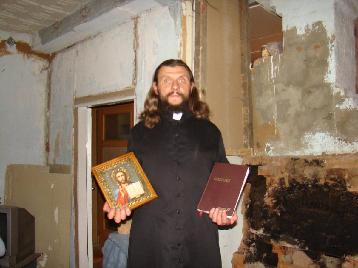 Священник Эдуард Чаров. Фото: соцсети