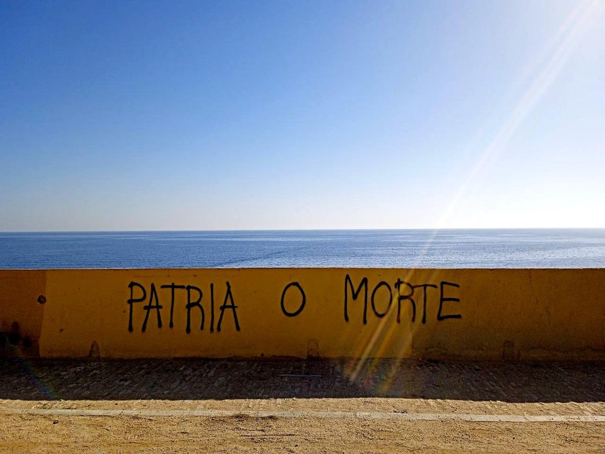 ‘Motherland or death’, Bastia. Photo: Anna Efremova, exclusively for Novaya Gazeta Europe