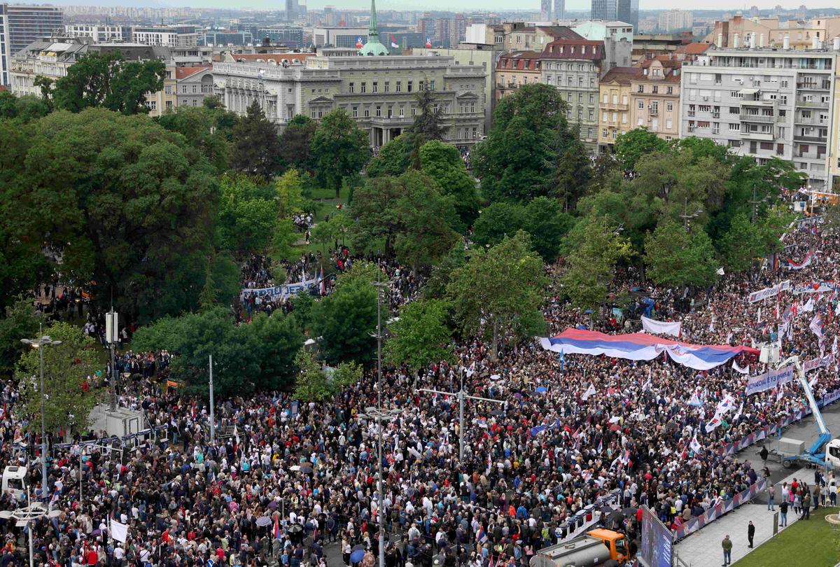 Демонстрация в центре Белграда, 26 мая 2023 года. Фото: EPA-EFE / ANDREJ CUKIC