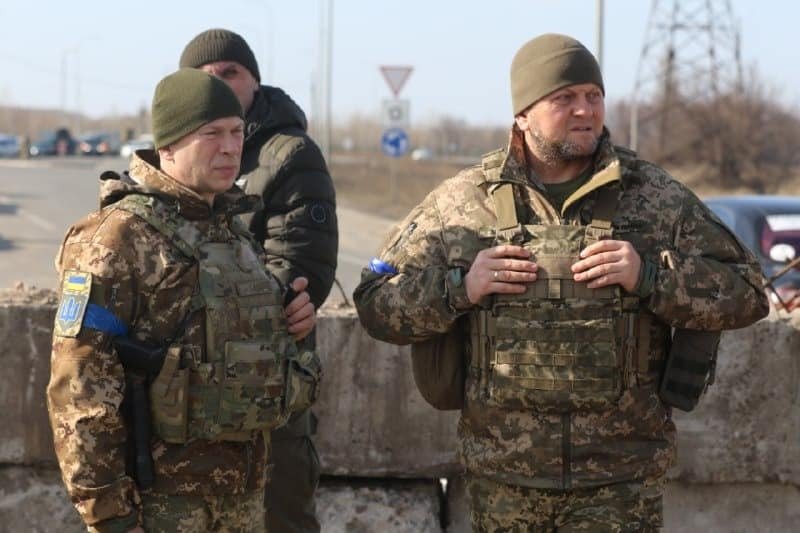 Валерий Залужный и Александр Сырский во время битвы за Киев, 16 марта 2022 года. Фото: Министерство обороны Украины / Facebook