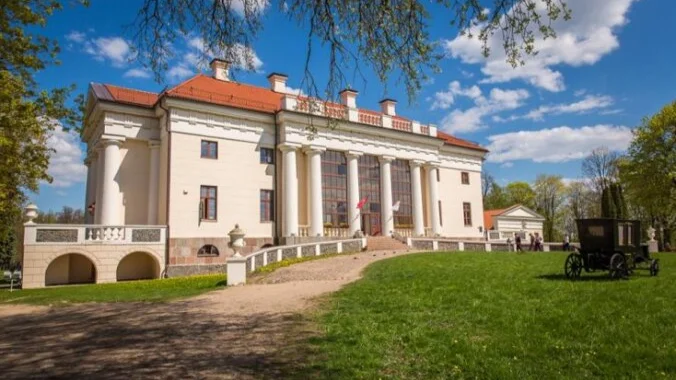 Фото: Пакруойское поместье