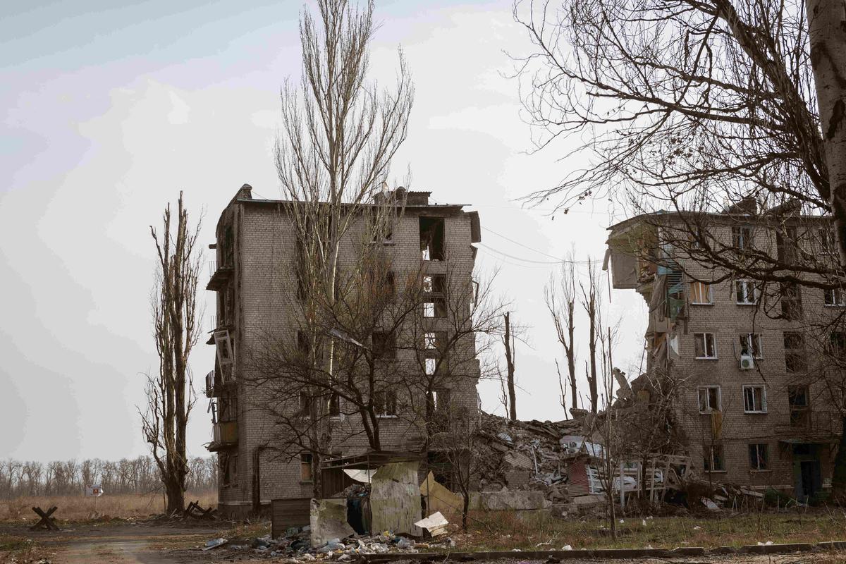Destroyed residential buildings following an attack on Avdiivka, 23 March 2023. Photo: Andre Luis Alves /Anadolu Agency / Getty Images