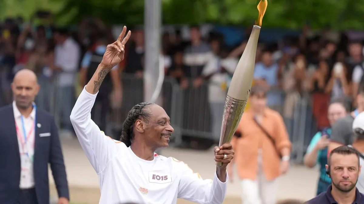 <p>Миролюбивый Снуп Догг</p>