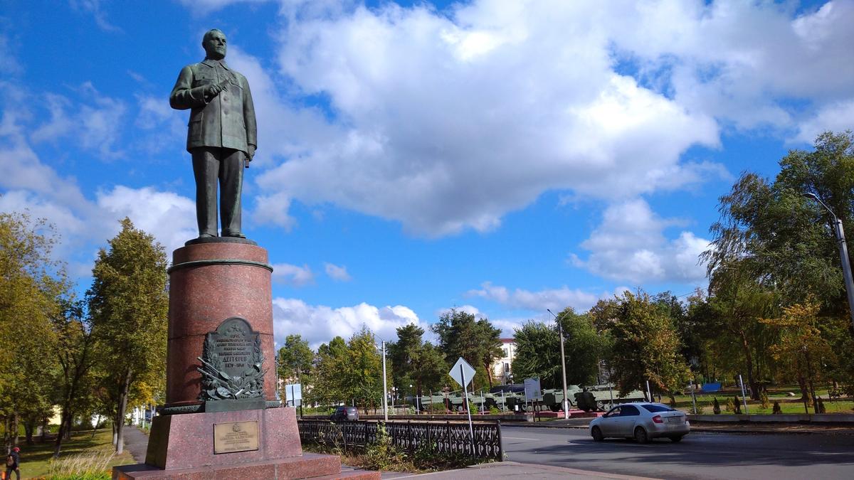 Памятник Василию Дегтярёву. Фото: Николай Мокроусов, специально для «Новой. Европа»
