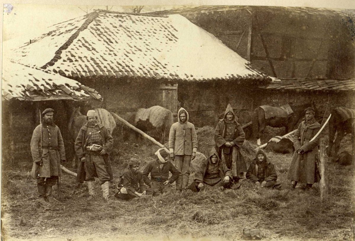 Пленные турки, балканский фронт, 1877-78. Фото из архива автора