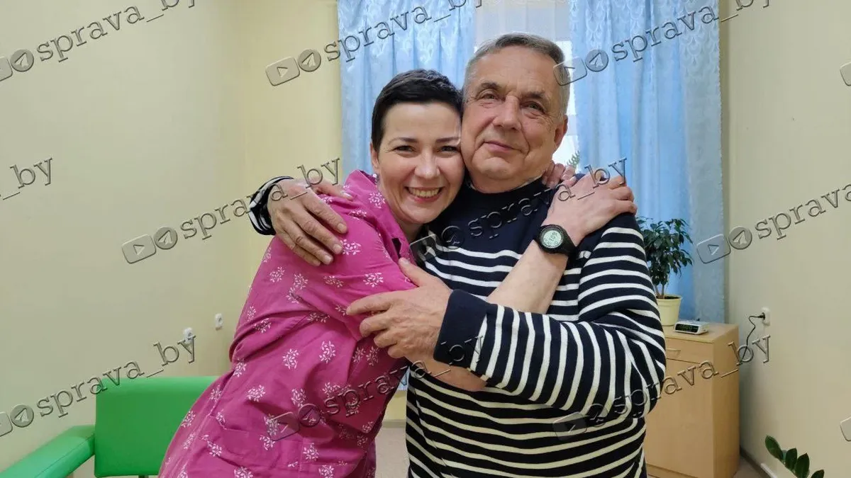 «Она находится в относительно нормальном состоянии». Отец Марии Колесниковой рассказал о встрече с дочерью