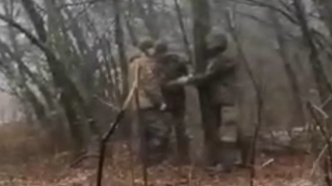 «Движение сознательных отказчиков»: мобилизованного из Новокузнецка сослуживцы привязали к дереву за отказ отправляться на передовую