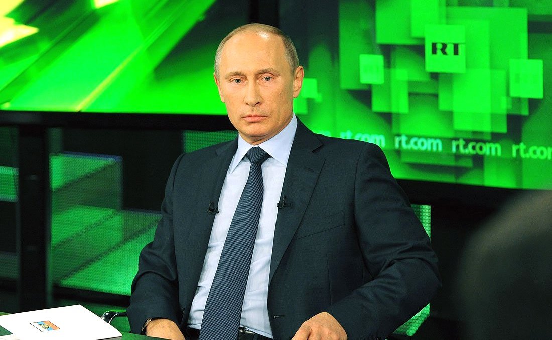Владимир Путин в студии RT. Фото:  Wikimedia Commons , CC BY 4.0