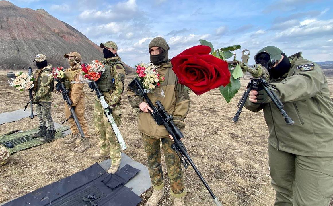 Отряд женщин-снайперов. Фото:  Военная организация «Эспаньола»