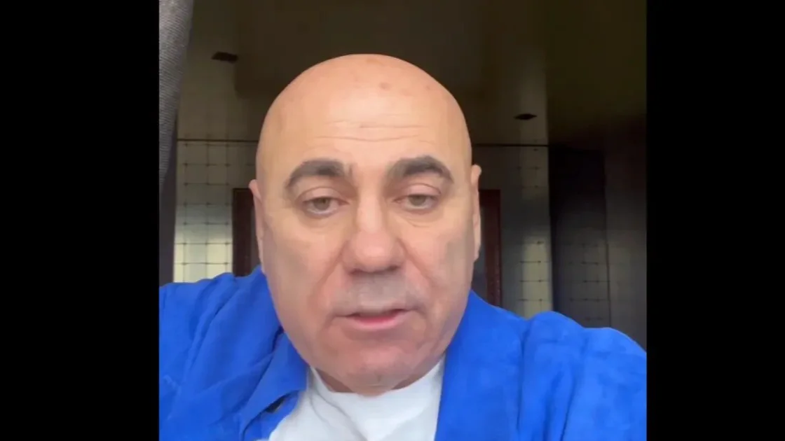 Кто из этих людей, по версии российских властей, не экстремист и террорист? 