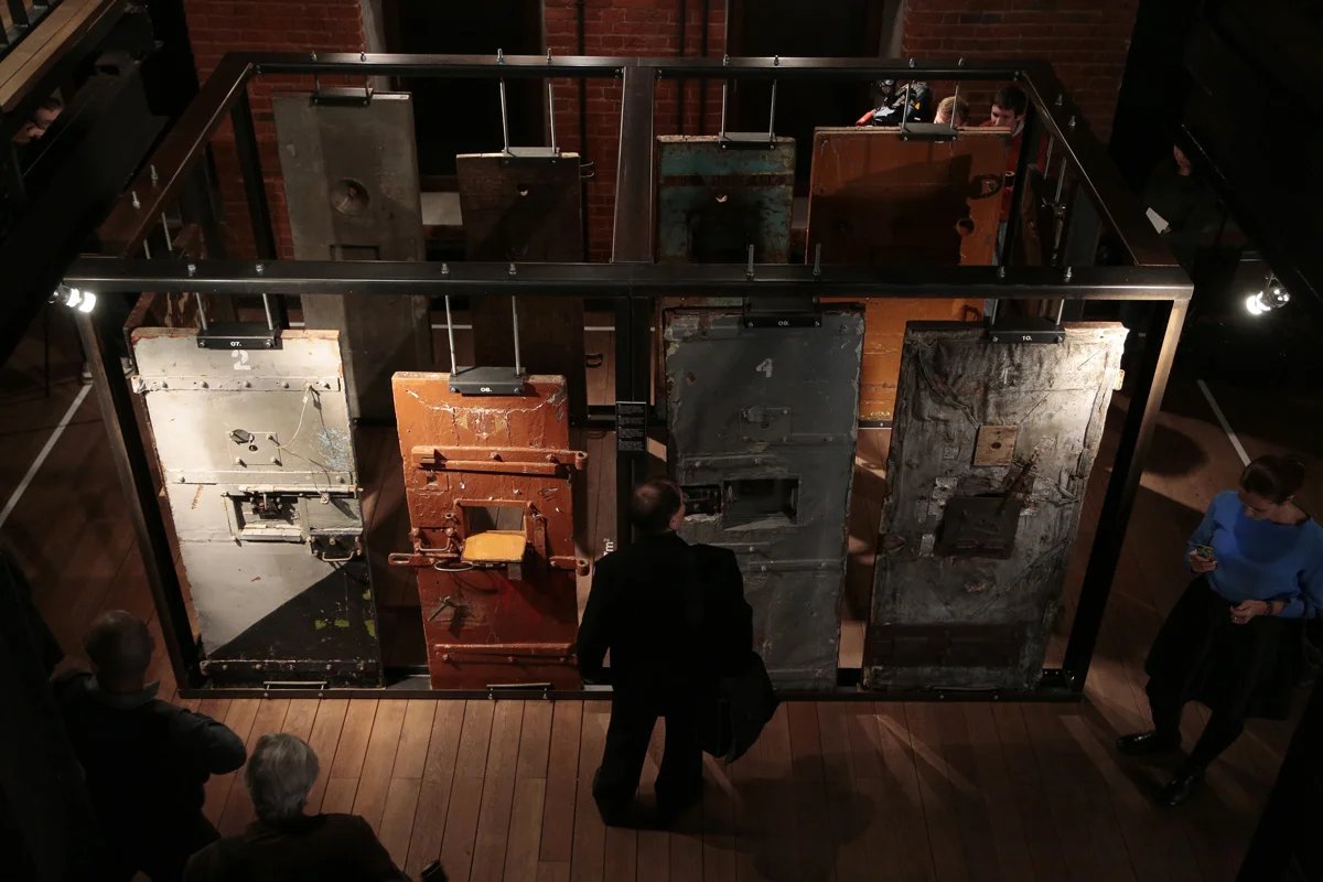 Visitors at Moscow’s Gulag History Museum, 30 October 2015. Photo: Maxim Shipenkov / EPA-EFE