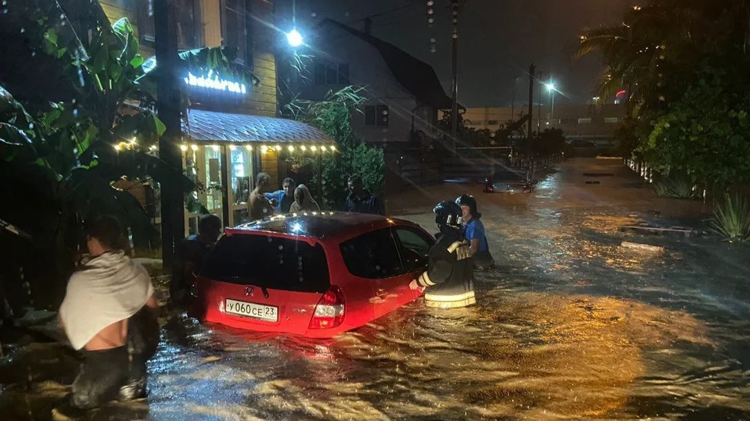 «Ахмат» перебросили под Бахмут, на Кубани из-за ливня эвакуируют поселок Мирный, полицейские по делу об убийстве Веры Пехтелевой получили условные сроки