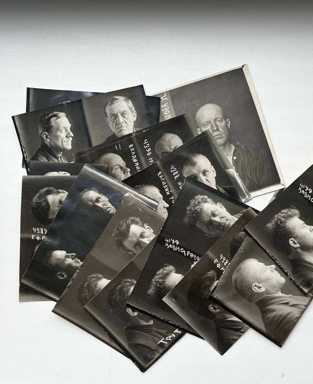 Фото репрессированных. Фото: телеграм-канал «Репрессии в Свердловске».