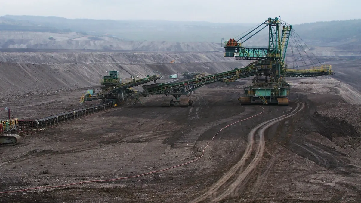 «Важные истории»: компании, участвовавшие в вывозе металлов с оккупированных территорий Украины, оказались среди инвесторов криптовалюты TON