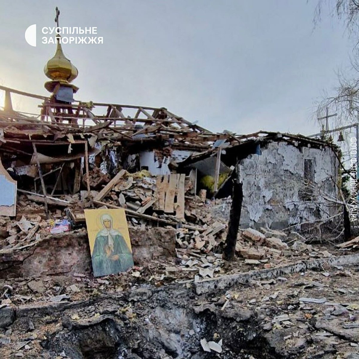 Руины церкви, обстрелянной российской стороной из зенитно-ракетных систем, Запорожская область. Фото: Суспiльне Запорiжжя