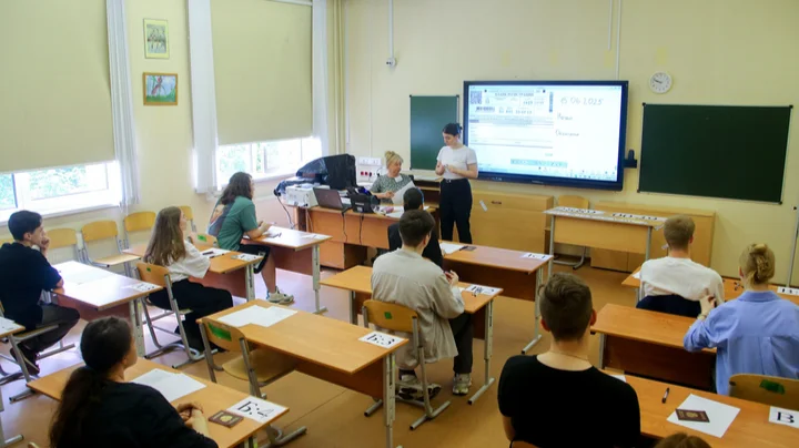 Теперь — к серьезным вопросам. Где разрешены законом телесные наказания в школах?