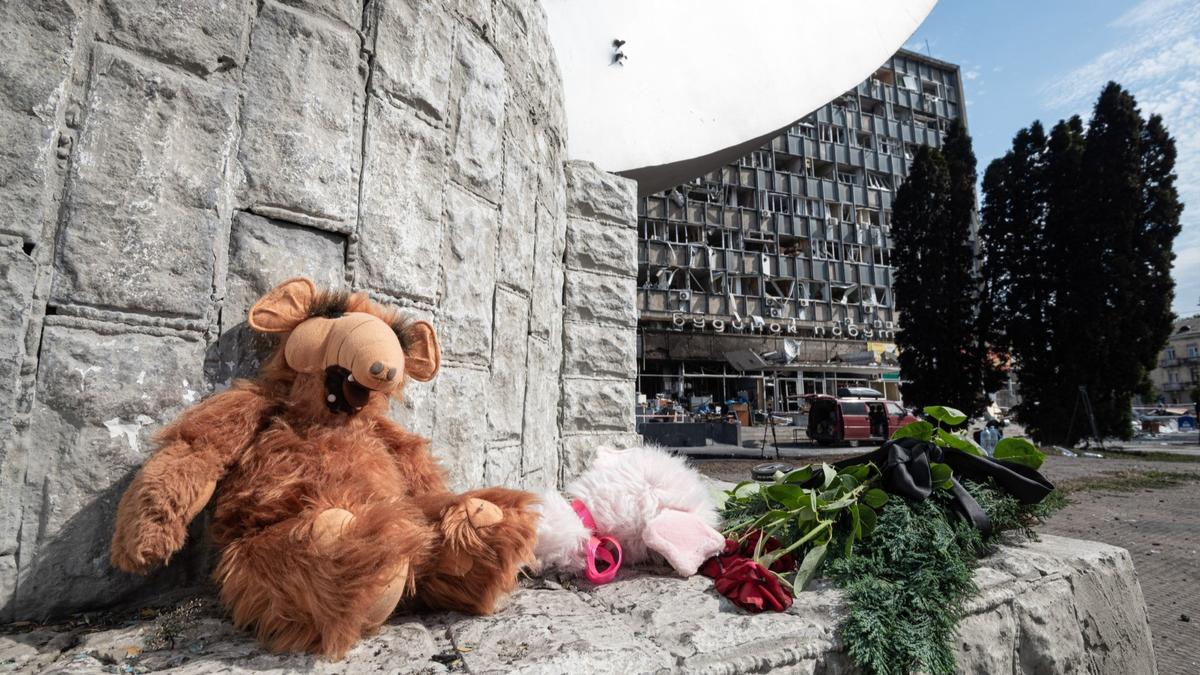 ‘We are trying to find the girl’s teddy bear she was carrying when the missile struck’