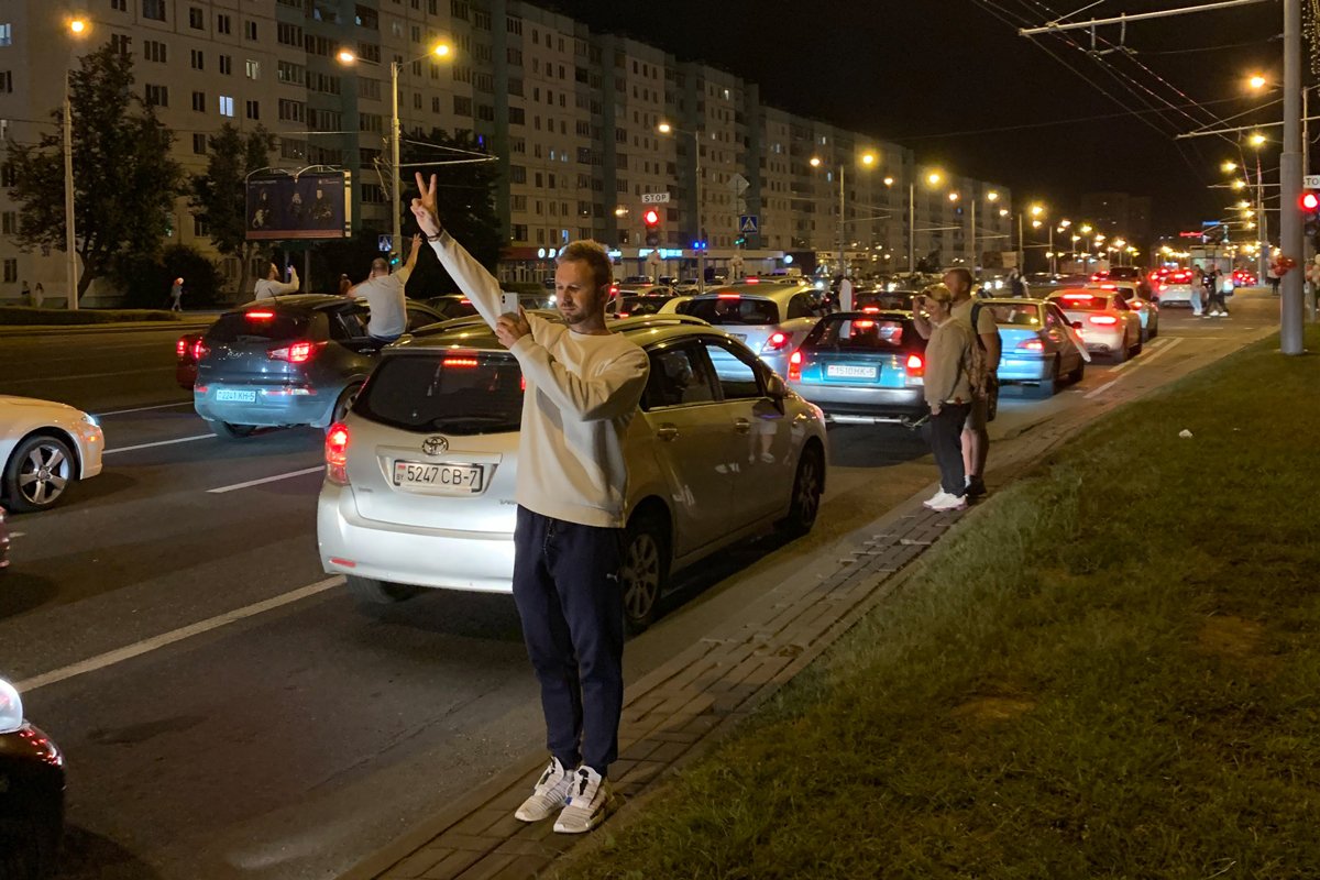 Во время протестов в Минске, август 2020 года. Фото предоставлено Андреем Гнётом