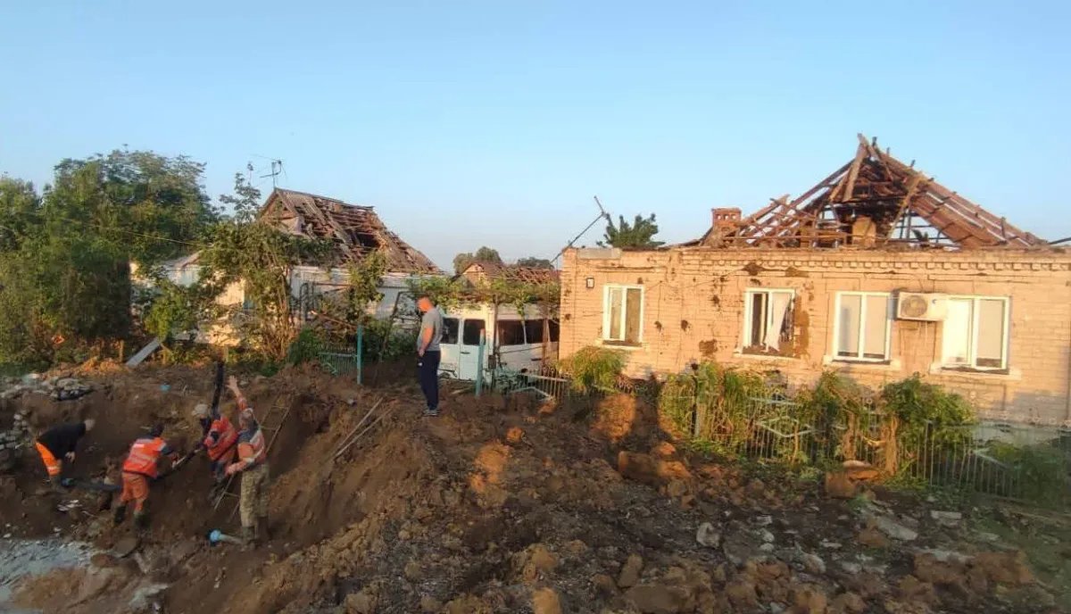 Aftermath of a strike on the Dnipro region. Photo:  regional Governor Serhiy Lysak / Telegram